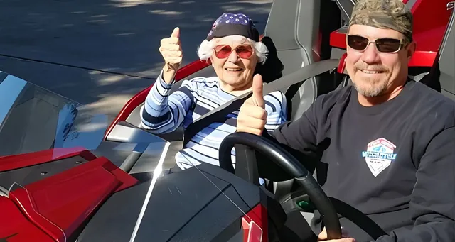 Polaris Slingshot Guided Tour in Houston